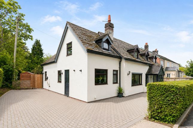 Honeysuckle Cottage Dawbers Lane, Chorley photo 2