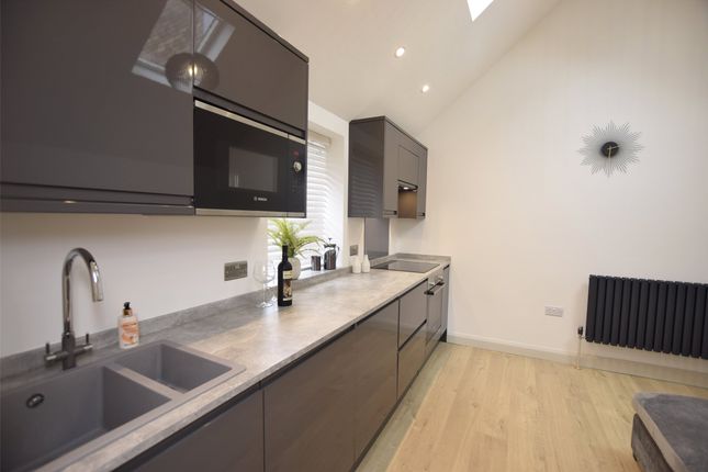 Thumbnail Flat to rent in Elmdale Road, Bedminster, Bristol