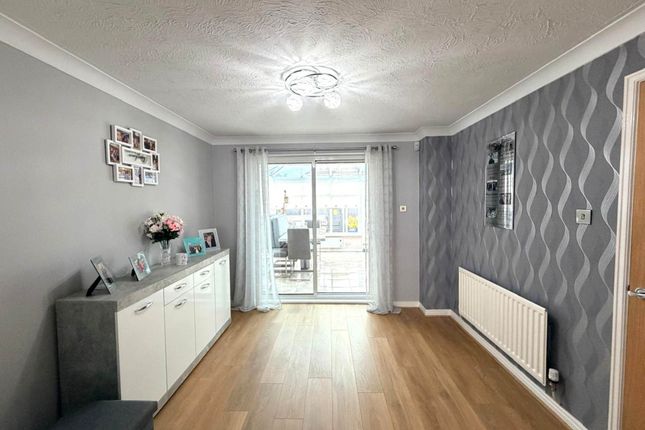 6, Kirkstead Walk, Liverpool photo 4
