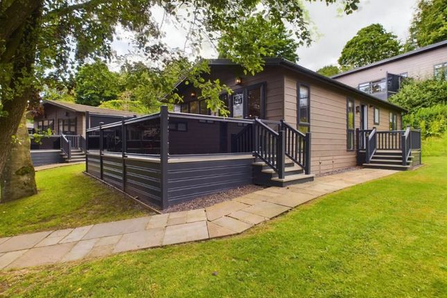 2-bed caravan on Westholme Bank, Leyburn, £144,500