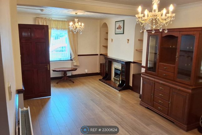 Dinas St, Plasmarl, Swansea photo 2