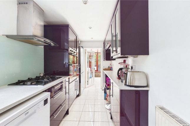 61, Cool Oak Lane, London photo 4