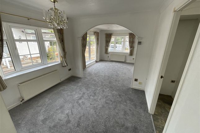 Station Road Nettlestead, Maidstone photo 4