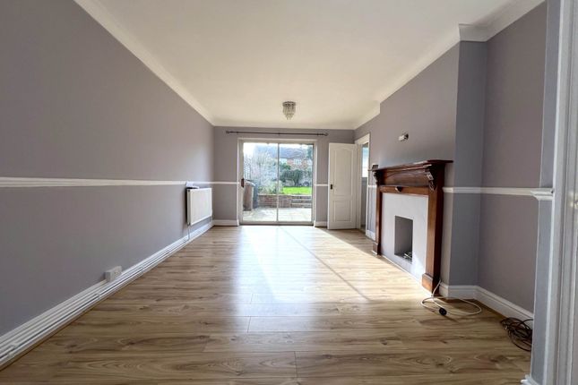 Terraced house to rent in Mangrove Road, Luton