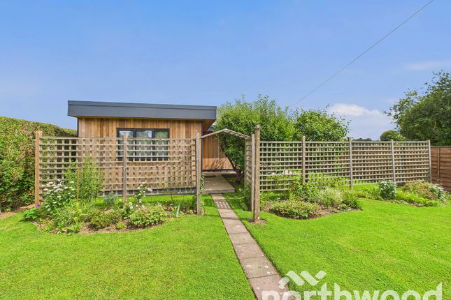 12, Waterside Terrace, Ashford photo 4
