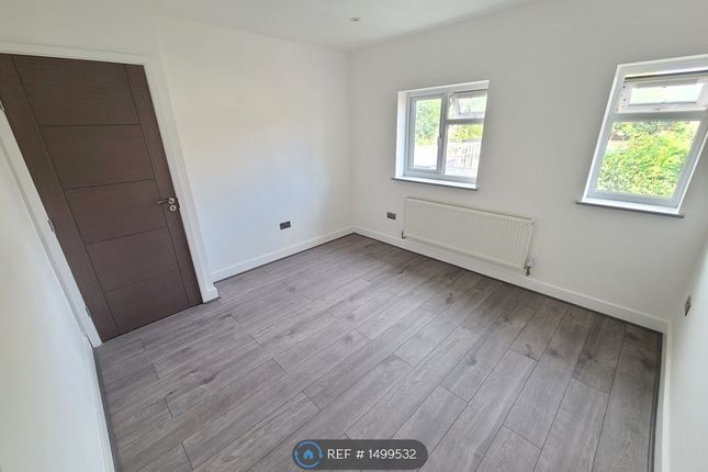 Thumbnail Terraced house to rent in Mead Avenue, Slough