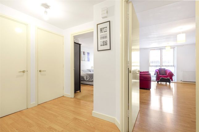 Flat for sale in White Lion Street, London