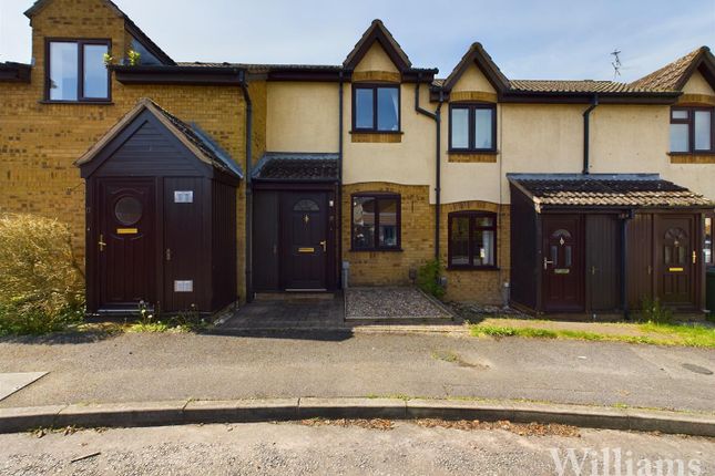 Thumbnail Terraced house for sale in Little Orchards, Aylesbury, Buckinghamshire