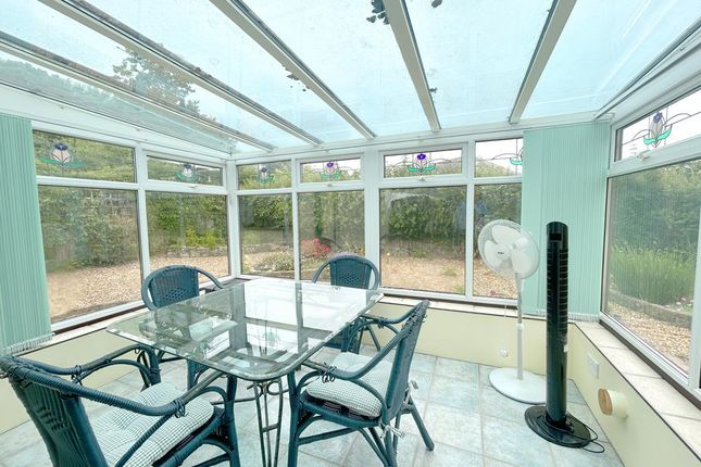 2, Barbican Close, Helston photo 4