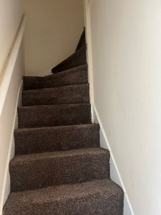 Flat 6 60-62 Dumfries Street, Luton photo 4