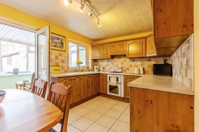 39, Countess Way, Chorley photo 4