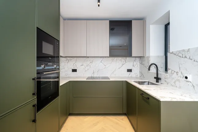 Hamptons - London New Homes
