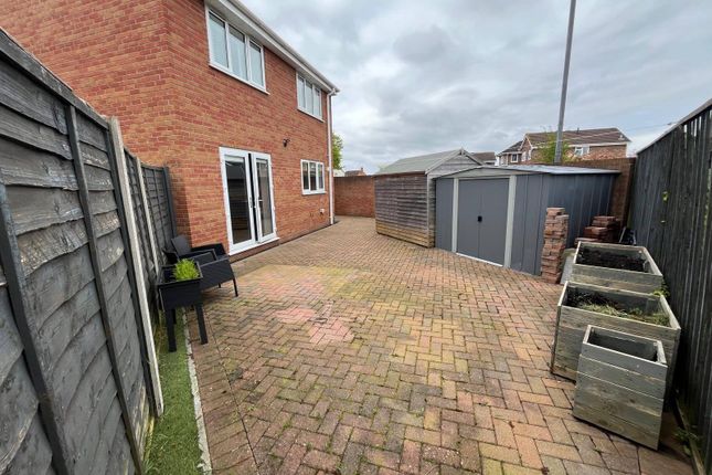 Detached house to rent in Coombes Way, Oldland Common, Bristol
