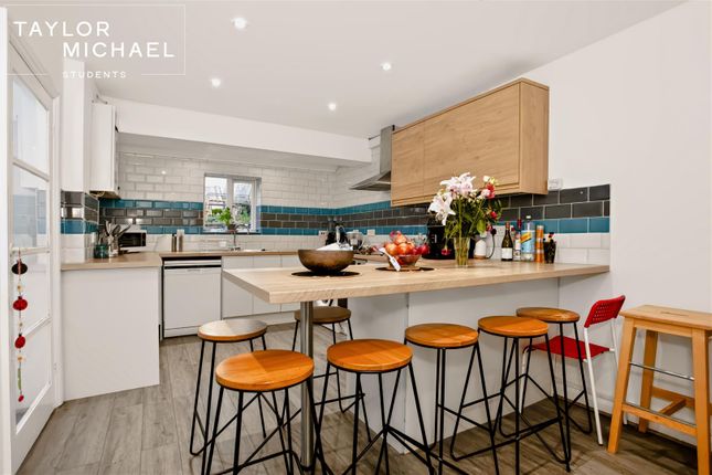 7 Bedroom Terraced in BN1 7GB