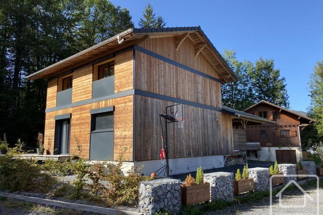 Chalet for sale in Rhône-Alpes, Haute-Savoie, Morillon