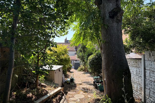 44, The Butts, Somerset photo 2