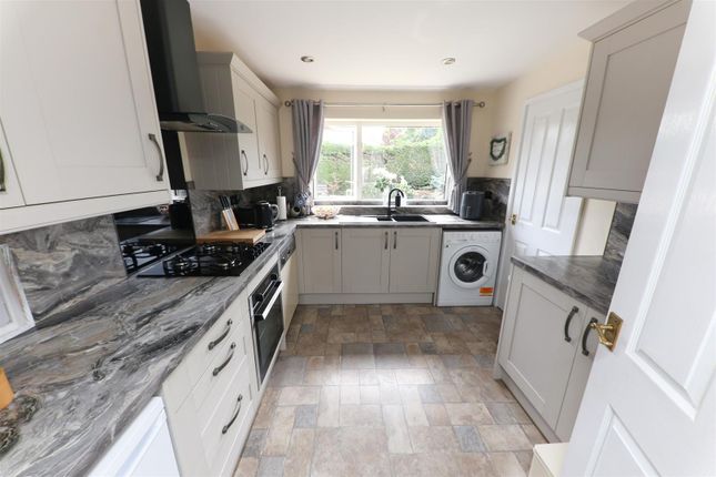 6, Minster Close, Doncaster photo 3