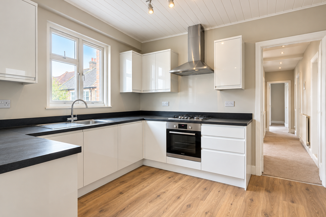 6, Godstone Road, Twickenham photo 2