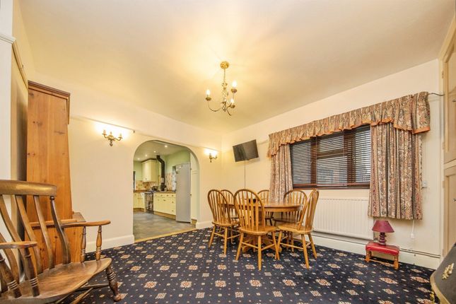 Ingleside, Lower Road, IPSWICH photo 4