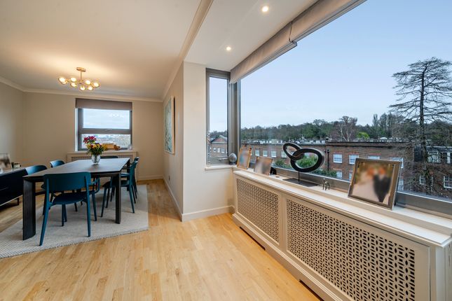 Flat 15, Serlby Court, 29, Somerset Square, London photo 4