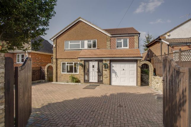 Thumbnail Detached house to rent in Hamilton Road, High Wycombe