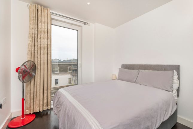Flat to rent in Imperial Building, 2 Duke Of Wellington Avenue
