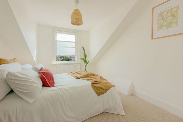 27a Melford Road, London photo 3