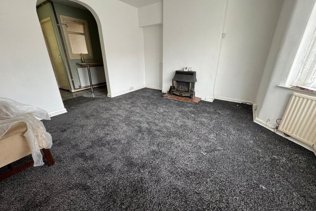115, Minver Crescent, Nottinghamshire photo 2