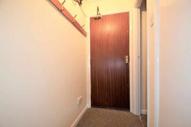 Flat 12 St James Court, 52 Lugley Street, Newport photo 5