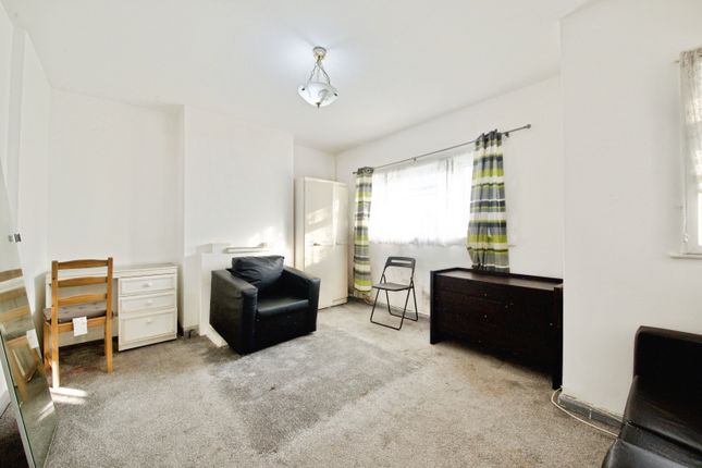 2-bed flat on 95, North Circular Road, London, £290,000