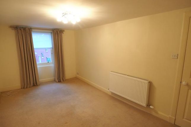 End terrace house to rent in Colvin Street, Dunbar