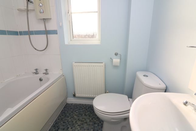 6 Russet Close, Ash, Canterbury photo 4