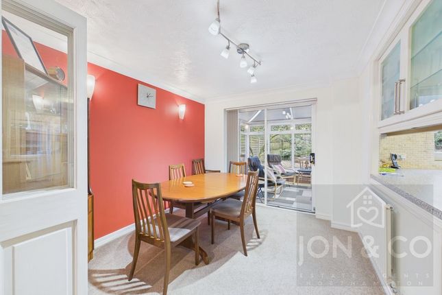 2, Woodland Walk, Northampton photo 4