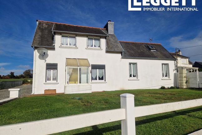 Thumbnail Villa for sale in Plougonver, Côtes-D'armor, Bretagne