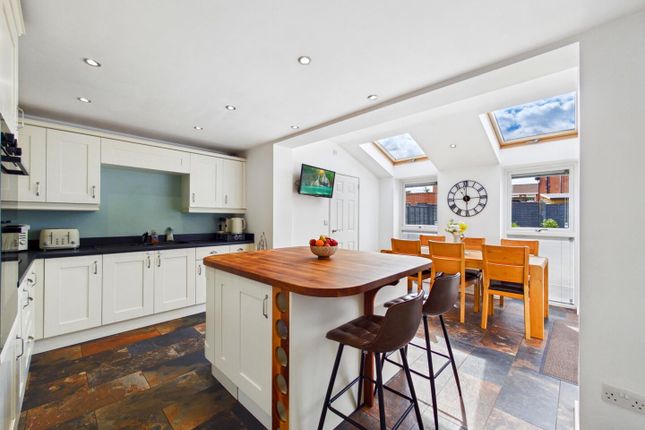 2, Meadow Brook Chase, Normanton photo 2