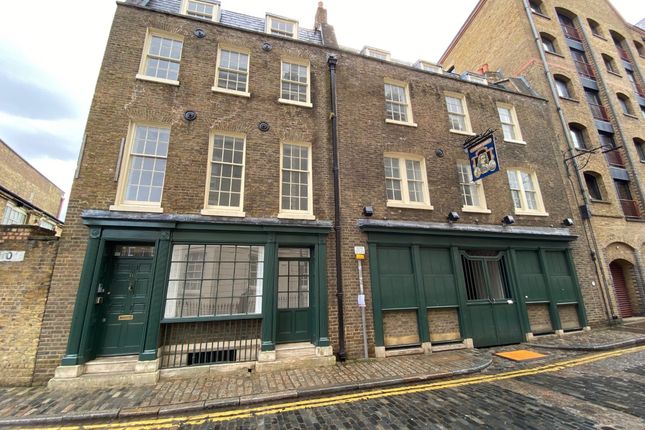 Office to let in Wapping High Street, London