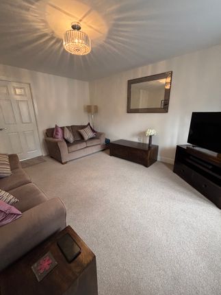 7, Glover Close, Leicester photo 5