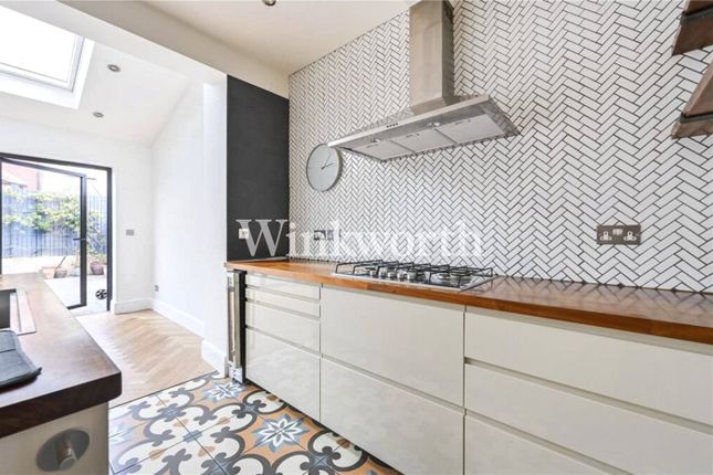 56, Dunbar Road, London photo 4