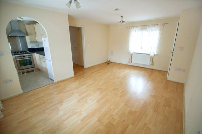 68, Vistula Crescent, Wiltshire photo 2