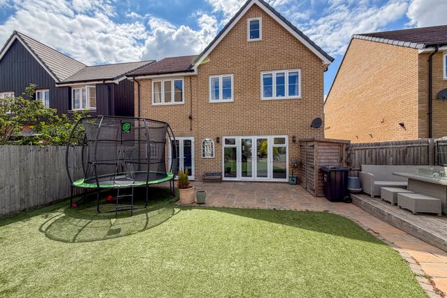4, Skylark Way, Colchester photo 2