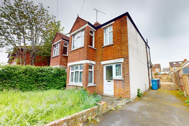 Thumbnail Semi-detached house for sale in Forlease Road, Maidenhead