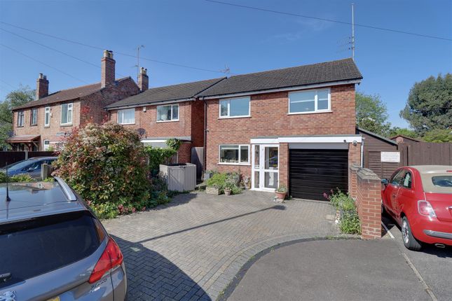 Thumbnail Detached house for sale in Hucclecote Road, Gloucester