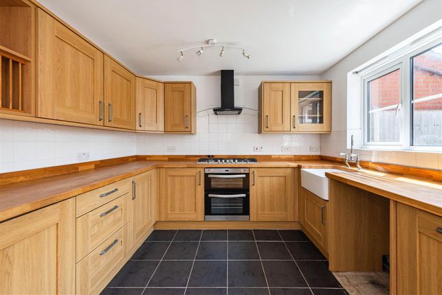 35, Kingfisher Drive, Westbourne photo 3