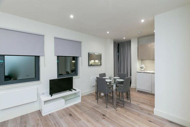 Flat for sale in 5 Mondial Way, Hayes