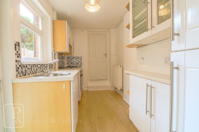 26, Bergholt Road, Essex photo 5