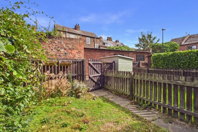 50, Fewster Way, York photo 4