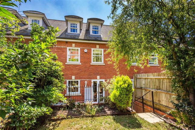 7, Sells Close, Guildford photo 3