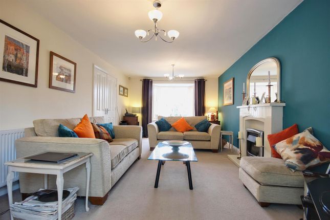 21, Farrants Way, Hornsea photo 4