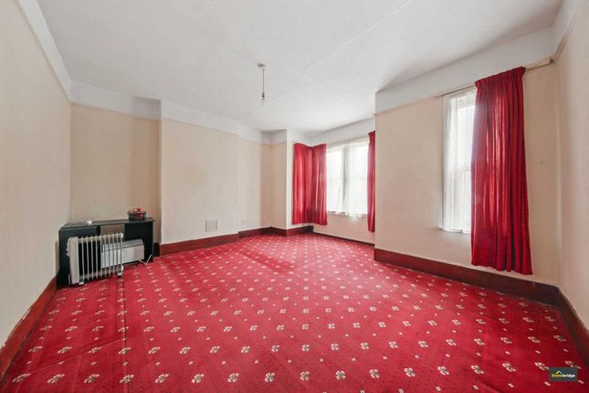 Terraced house for sale in Plashet Road, Plaistow