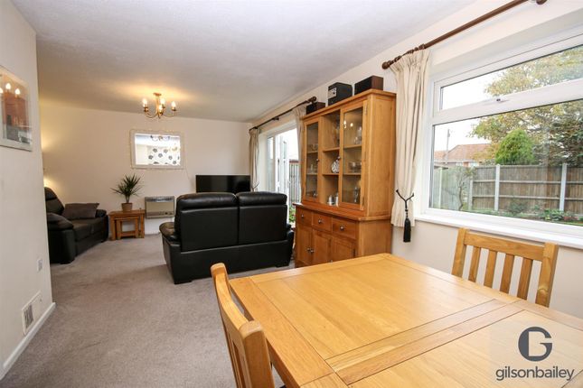 10, Wild Radish Close, Norwich photo 4